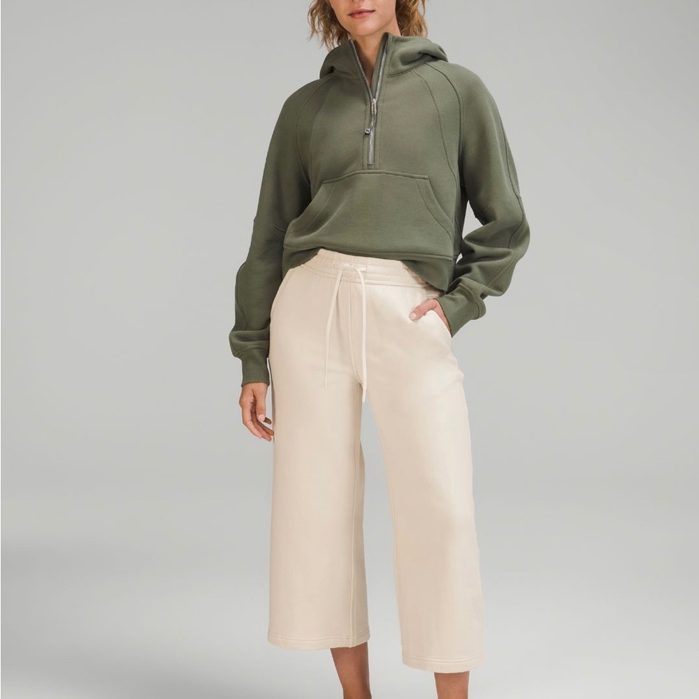 loungeful HR wide leg crop